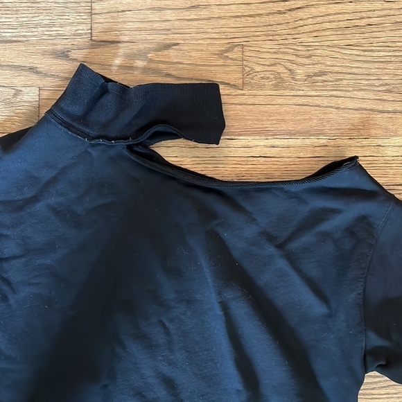 Women’s Dance & Marvel black sweatshirt Size Medium - Picture 3 of 5